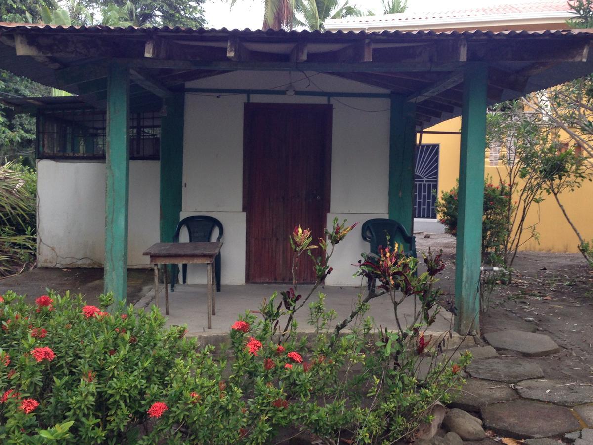 Cabinas Sol Y Mar Zancudo Exterior foto